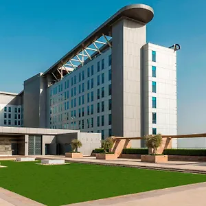 4* מלון Aloft